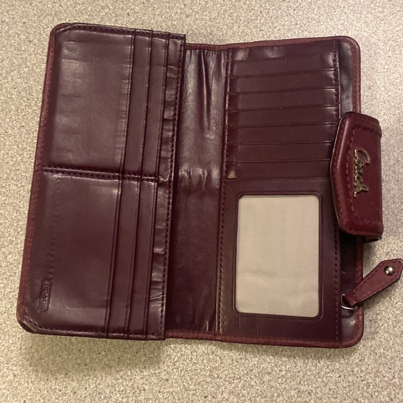 Coach Wallet! - Picture 2 of 4